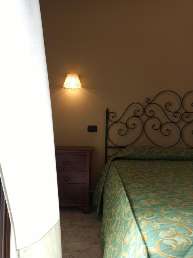 Hotel Primavera Dell'Etna Zafferana Etnea Exterior foto