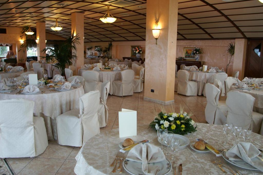 Hotel Primavera Dell'Etna Zafferana Etnea Exterior foto