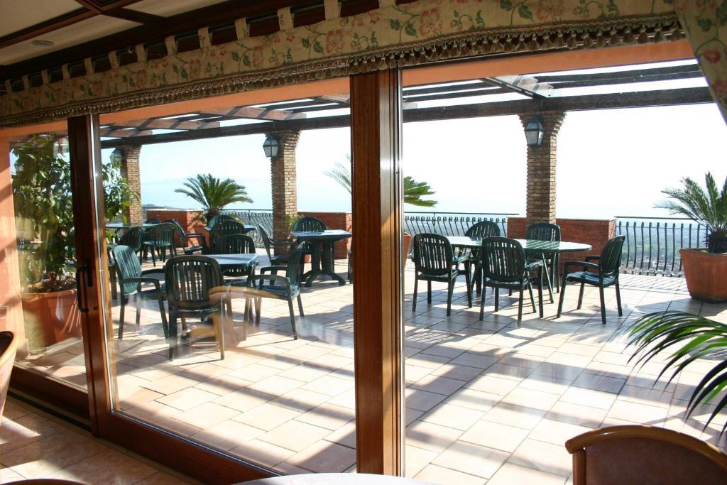 Hotel Primavera Dell'Etna Zafferana Etnea Exterior foto